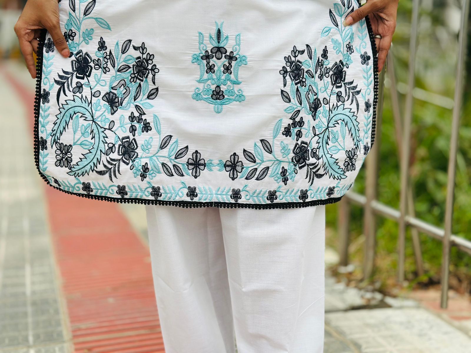 Elegant Floral Embroidery Cotton Kurti & Pant Set - Image 4