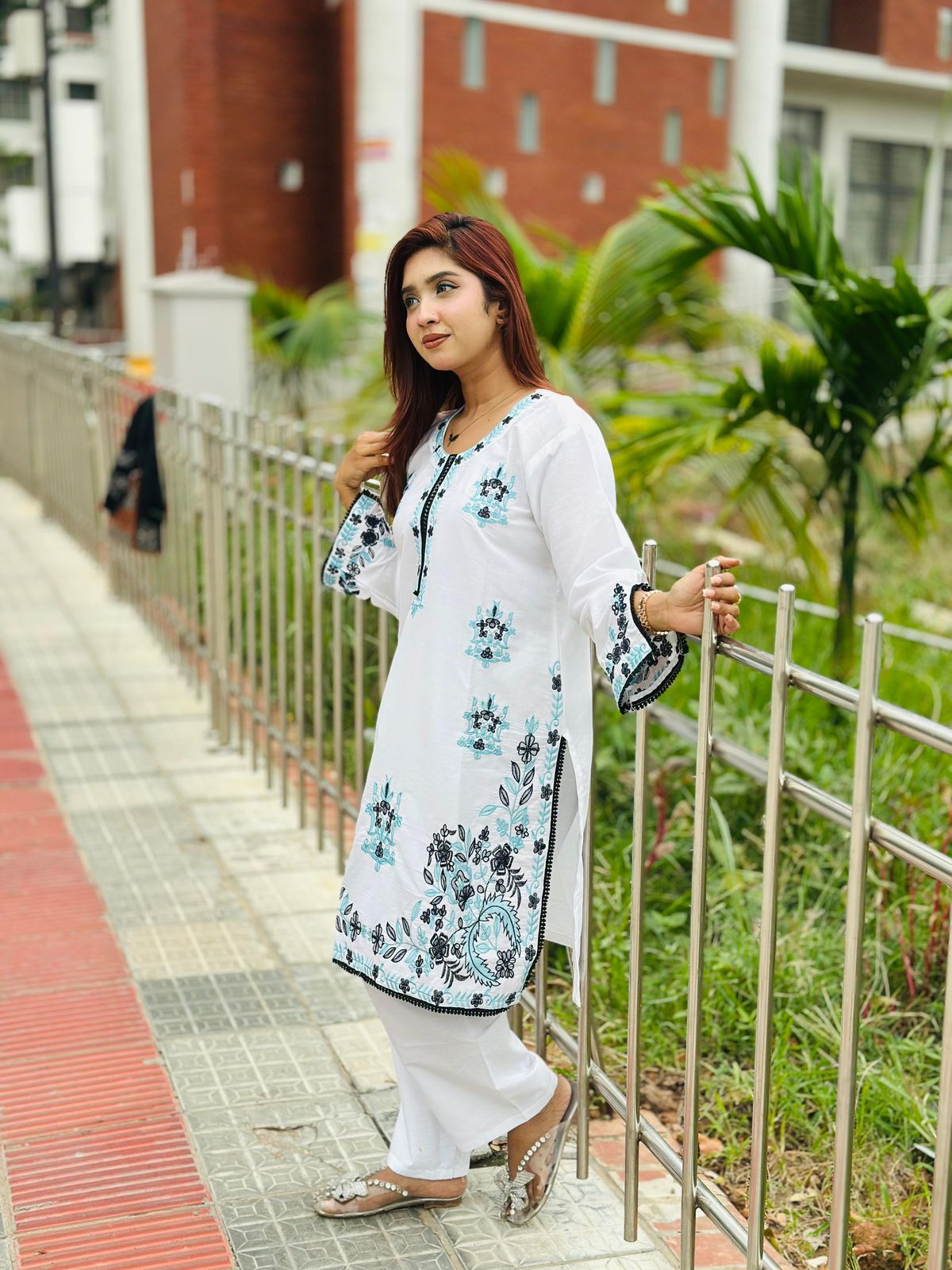 Elegant Floral Embroidery Cotton Kurti & Pant Set - Image 3